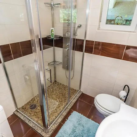 2 Bedroom Awesome Home In Opatija