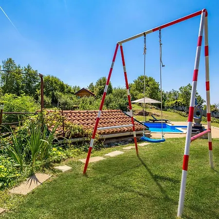 2 Bedroom Awesome Home In Opatija Holiday home *