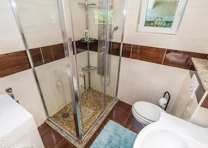 2 Bedroom Awesome In