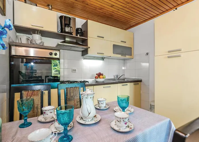 Dom wakacyjny 2 Bedroom Awesome In *