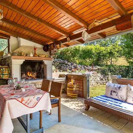 2 Bedroom Awesome In Opatija