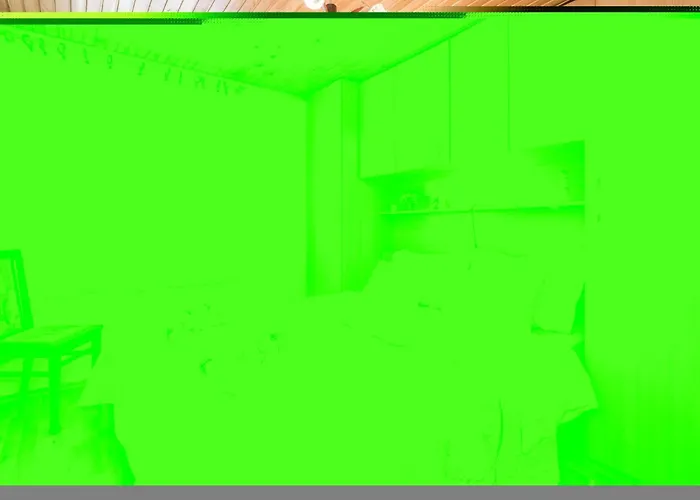 2 Bedroom Awesome In * 奥帕提亚