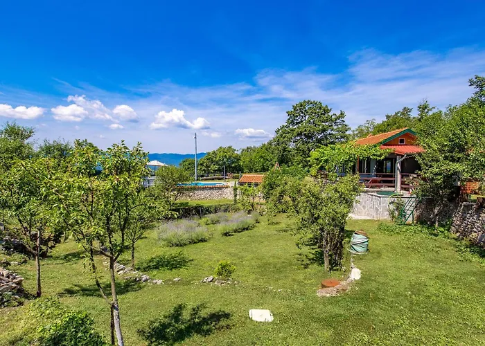 2 Bedroom Awesome In