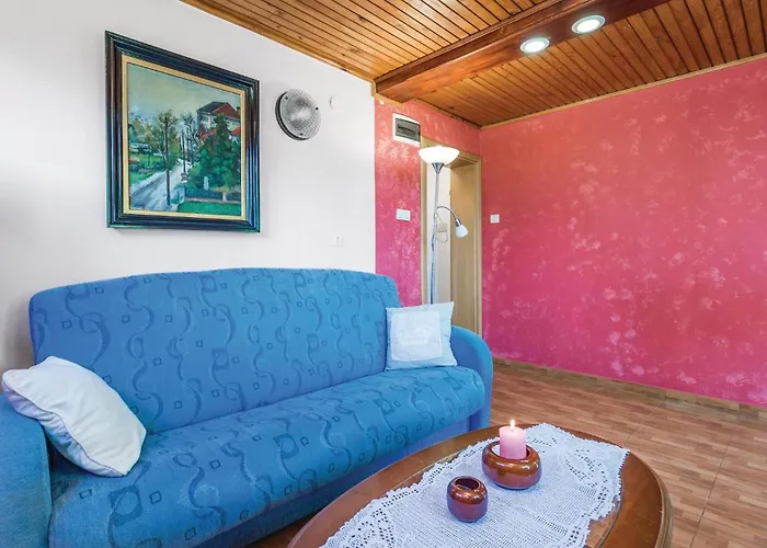 2 Bedroom Awesome Home In Opatija