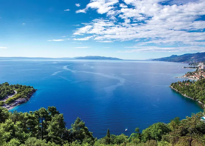 2 Bedroom Awesome In Opatija